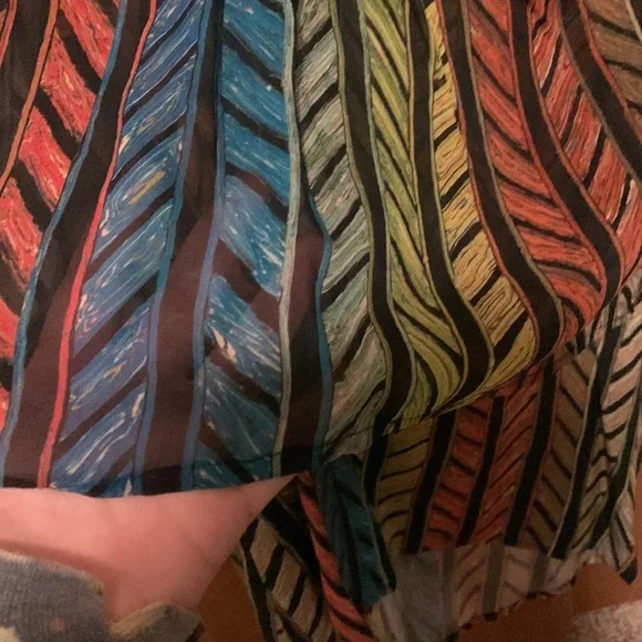 Trendy two layered top by Cluny - Picture 5 of 6